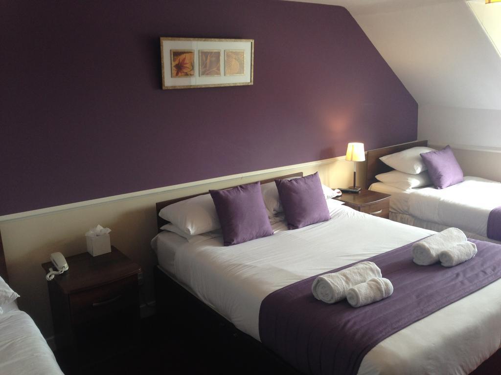 Aberdour Hotel, Stables Rooms & Beer Garden Екстериор снимка