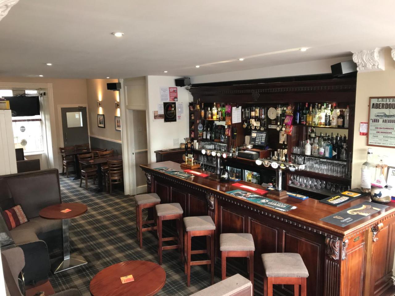 Aberdour Hotel, Stables Rooms & Beer Garden Екстериор снимка